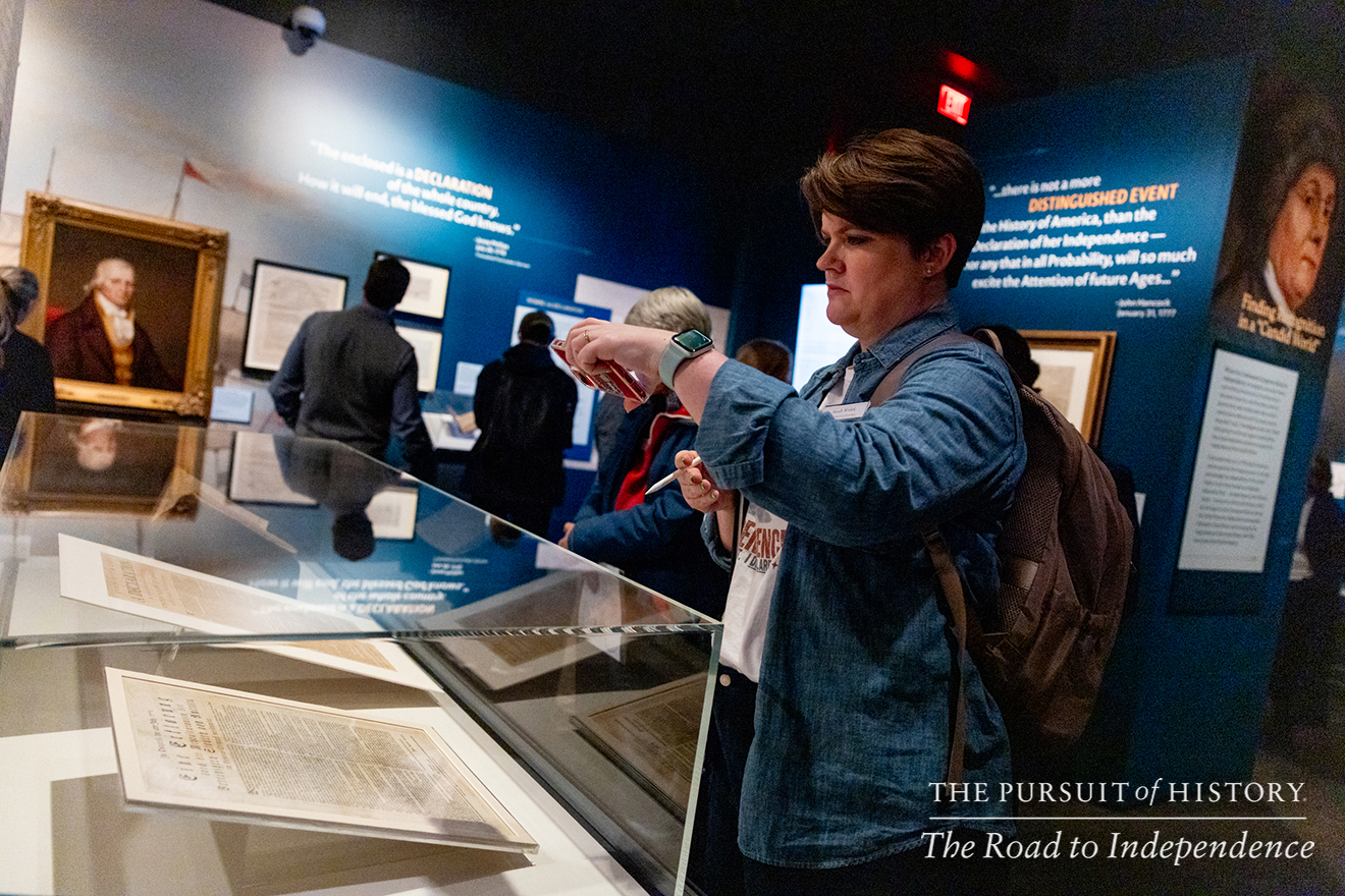 Emily Sneff, PhD, leading a tour of the Museum of the American Revolution; The Pursuit of History—The Road to Independence, Spring 2026 (photo by Joe Tacynec)-651