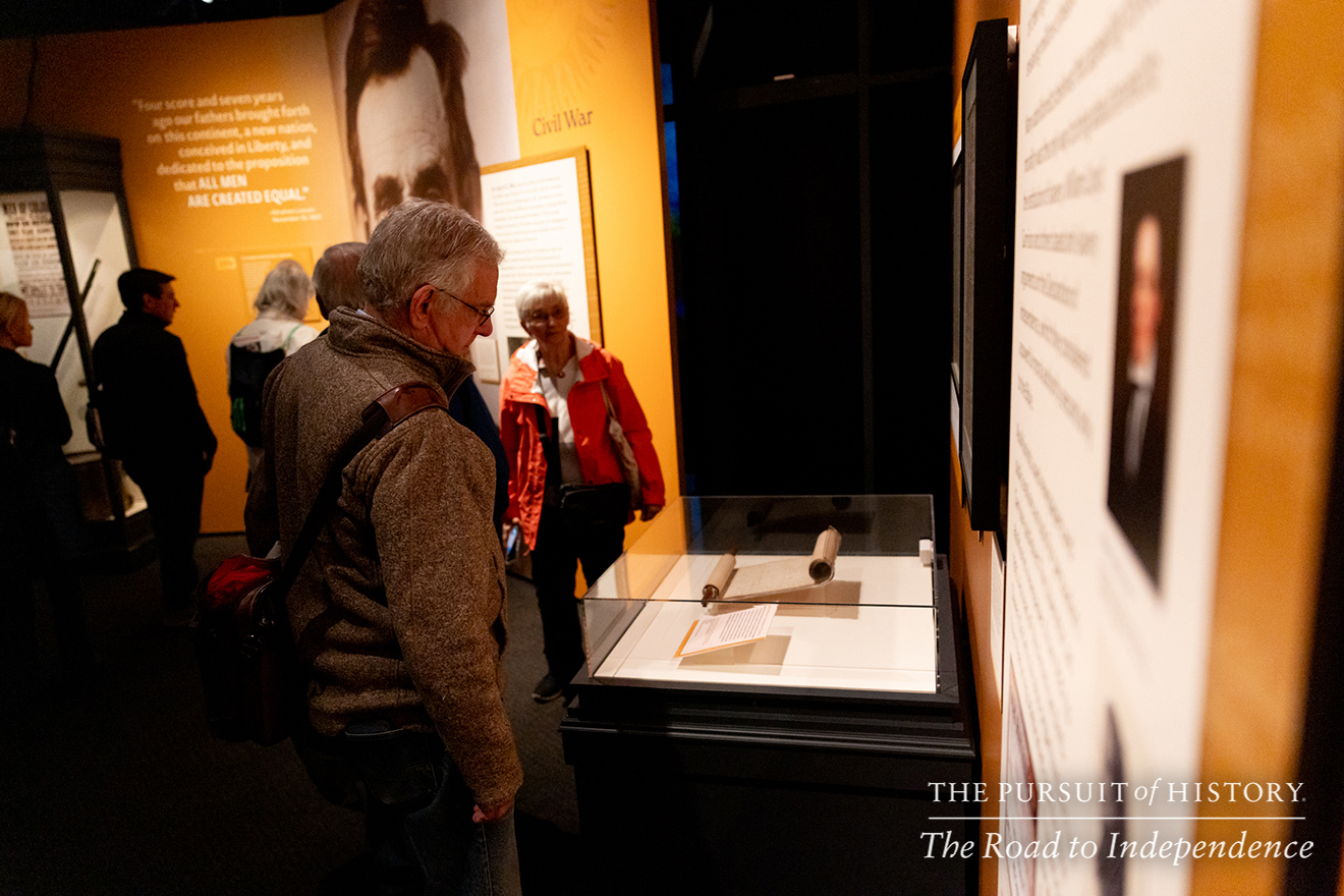 Emily Sneff, PhD, leading a tour of the Museum of the American Revolution; The Pursuit of History—The Road to Independence, Spring 2026 (photo by Joe Tacynec)-664