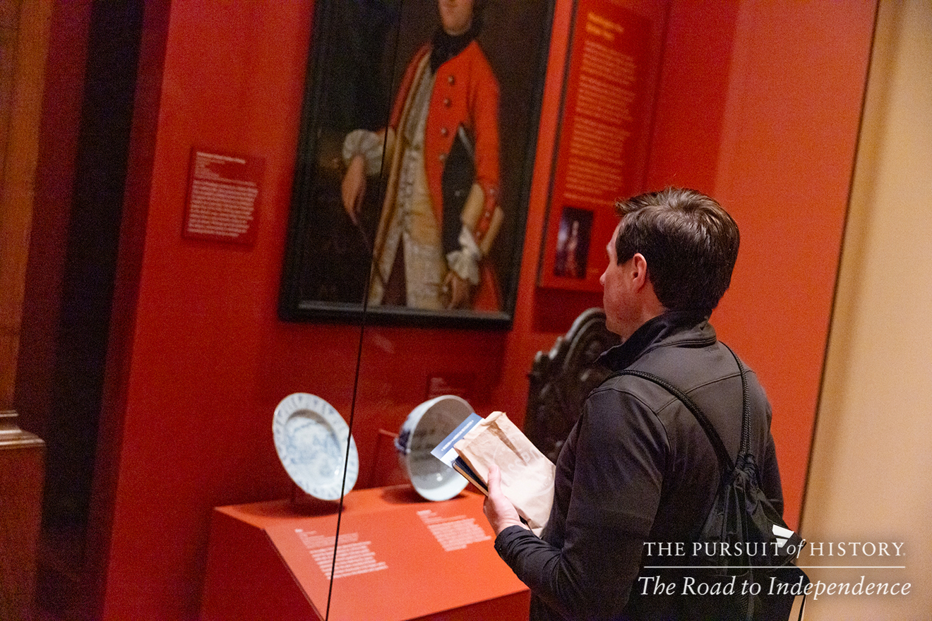 Emily Sneff, PhD, leading a tour of the Museum of the American Revolution; The Pursuit of History—The Road to Independence, Spring 2026 (photo by Joe Tacynec)-675